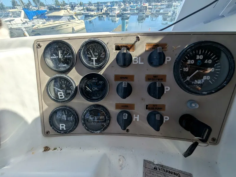 Slide: The Image of 2001 Carver 326 Aft Cabin - 7842531