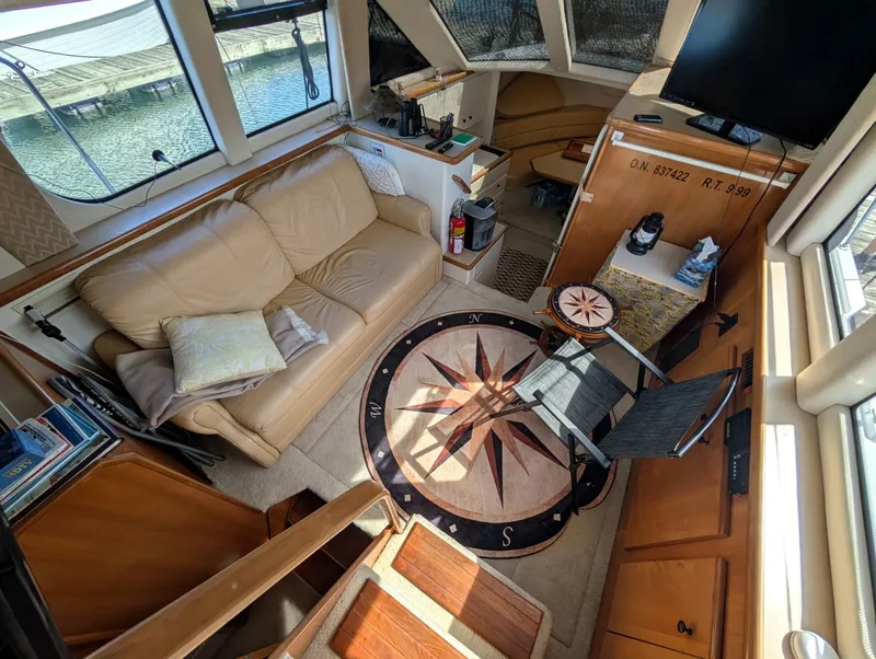 Slide: The Image of 2001 Carver 326 Aft Cabin - 7842532