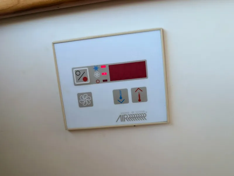 Slide: The Image of 2001 Carver 326 Aft Cabin - 7842574