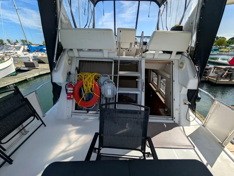 Slide: The Image of 2001 Carver 326 Aft Cabin - 7842515