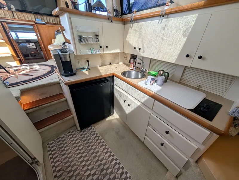 Slide: The Image of 2001 Carver 326 Aft Cabin - 7842541