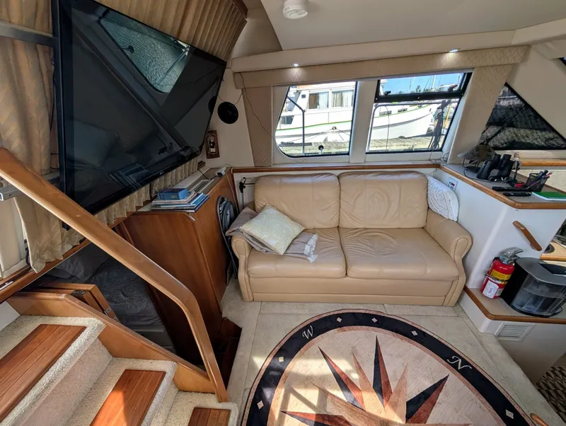 Slide: The Image of 2001 Carver 326 Aft Cabin - 7842533