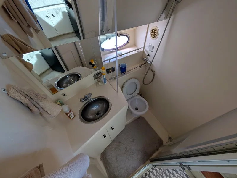 Slide: The Image of 2001 Carver 326 Aft Cabin - 7842554