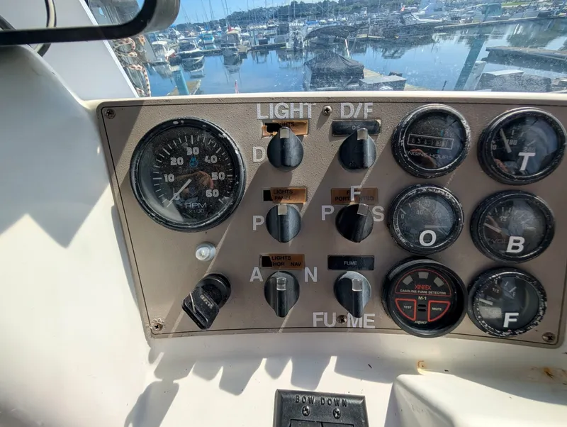 Slide: The Image of 2001 Carver 326 Aft Cabin - 7842530