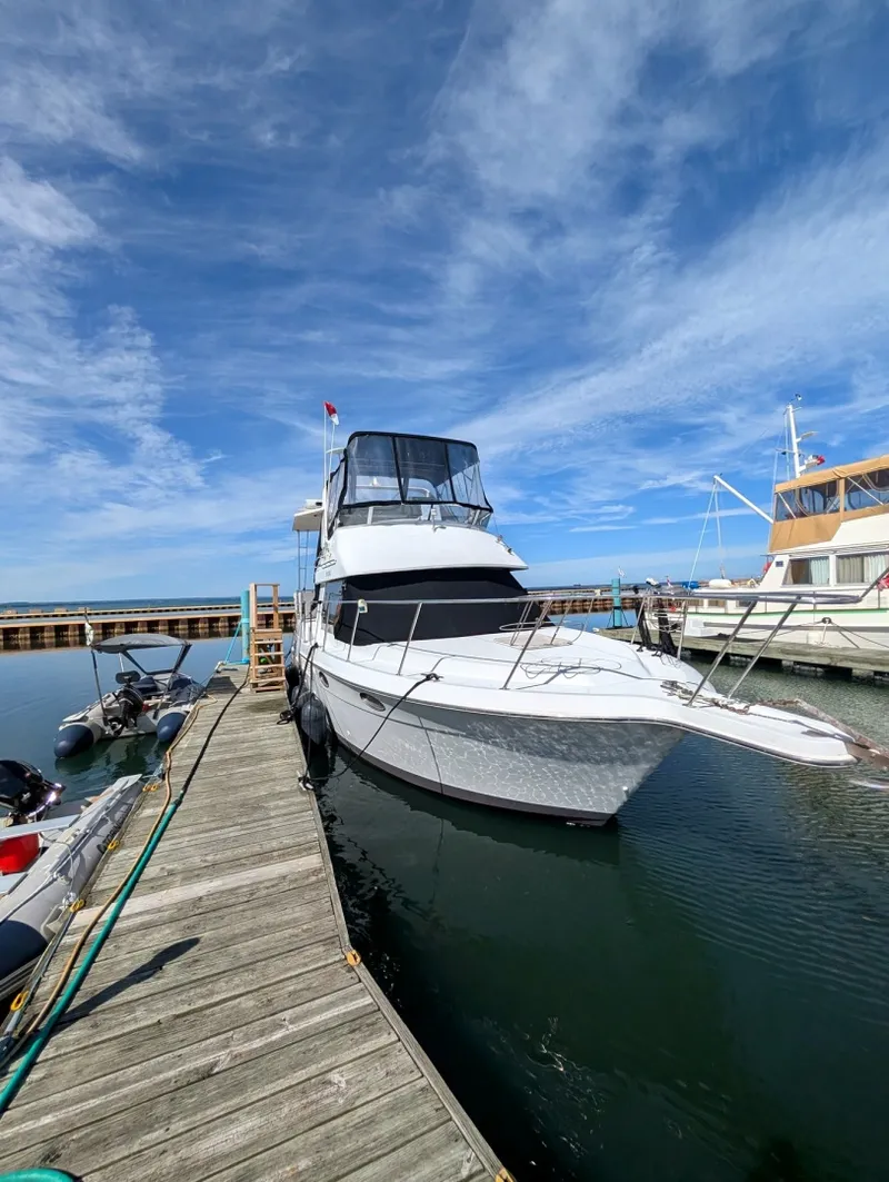 Slide: The Image of 2001 Carver 326 Aft Cabin - 7842511