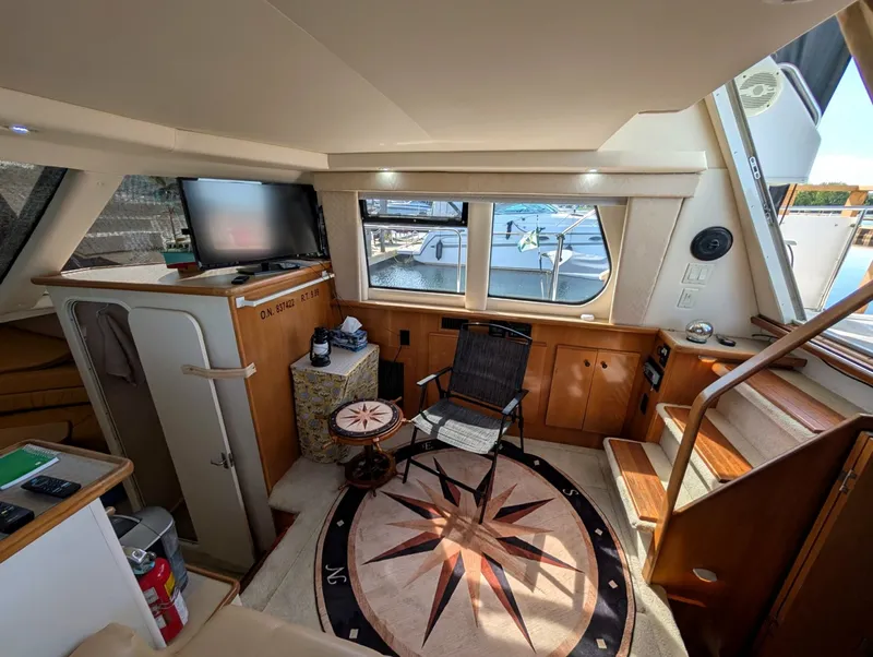 Slide: The Image of 2001 Carver 326 Aft Cabin - 7842534