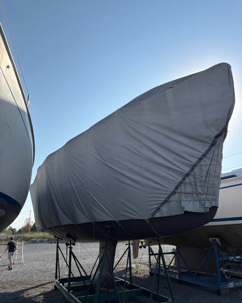 Slide: The Image of 2005 Beneteau 323 - 7842650