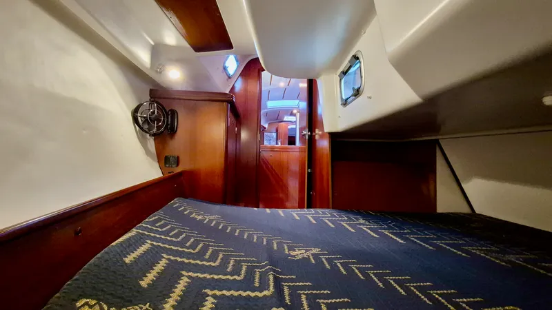 Slide: The Image of 2005 Beneteau 323 - 7842640