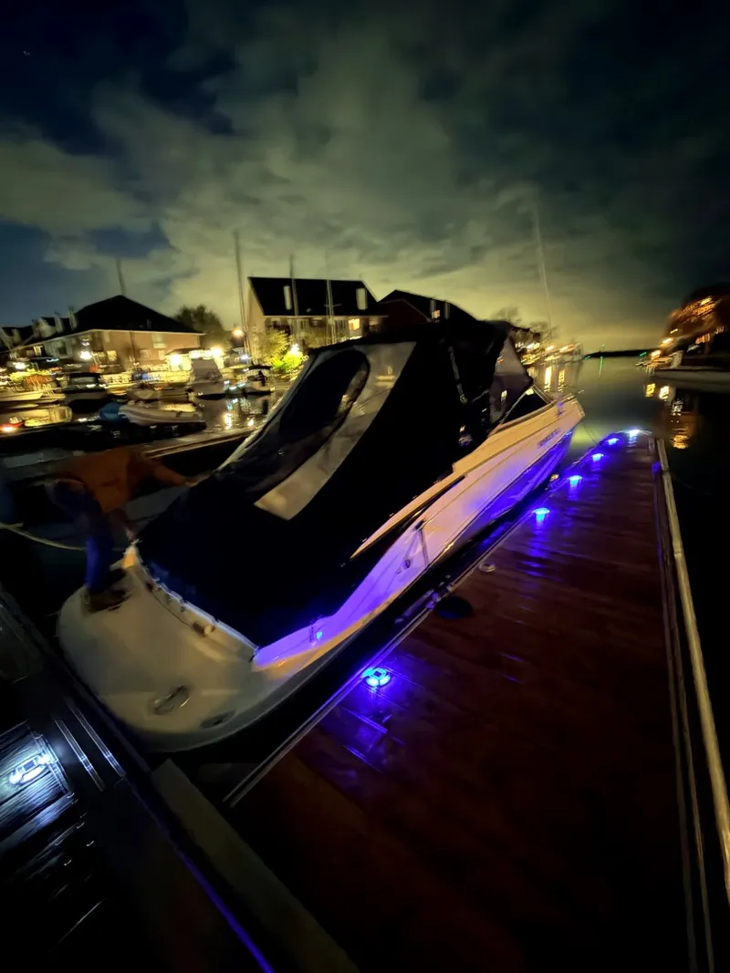 Slide: The Image of 2011 Rinker 296 Captiva - 7842726