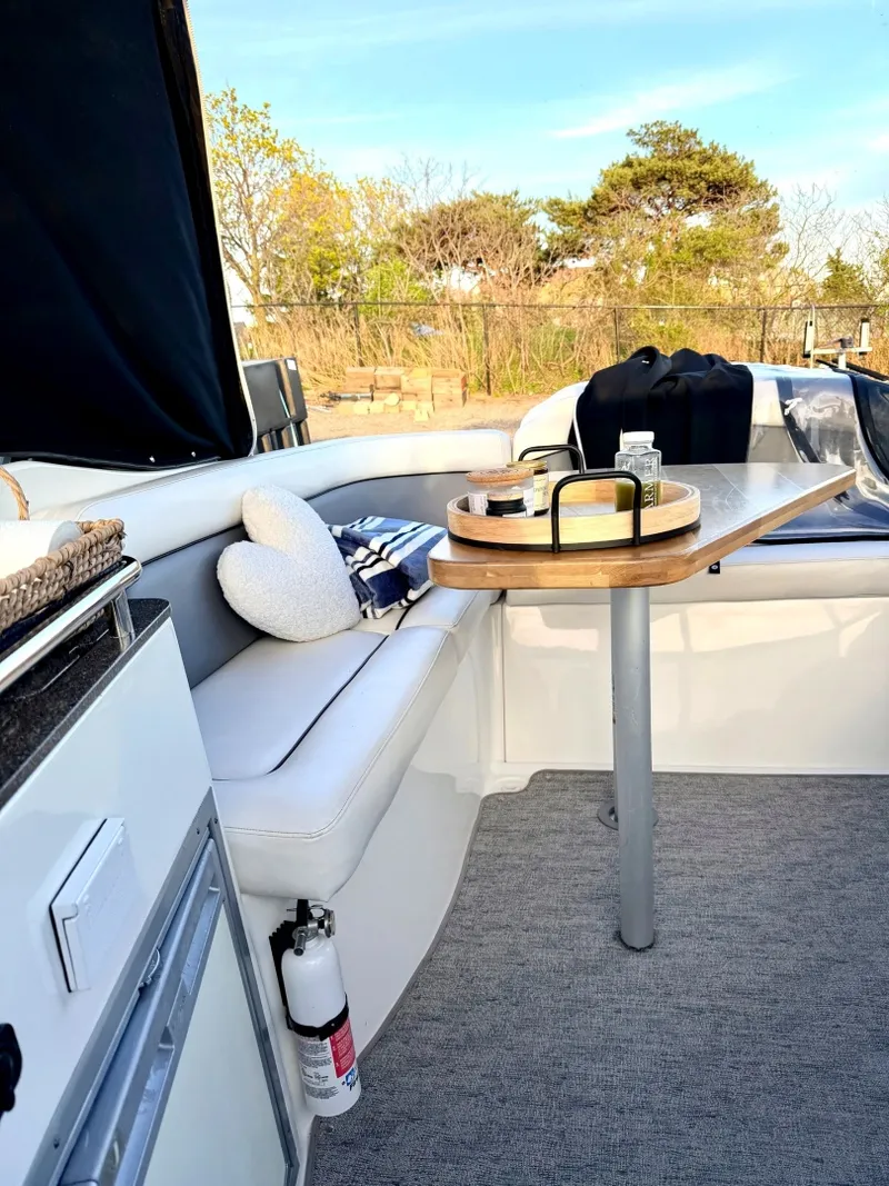 Slide: The Image of 2011 Rinker 296 Captiva - 7842717
