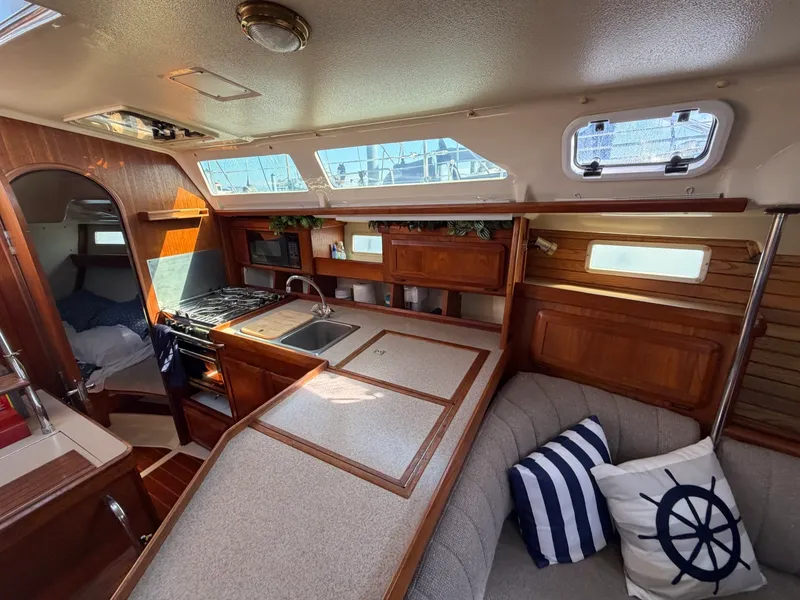 Slide: The Image of 1990 Hunter Legend 37.5 - 7842747