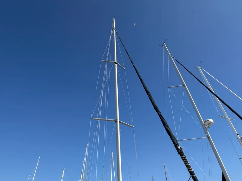 Slide: The Image of 1990 Hunter Legend 37.5 - 7842740