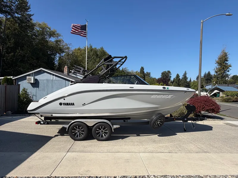 Slide: The Image of 2023 Yamaha Boats 222xe - 7842763