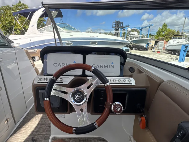 Slide: The Image of Crownline Boats 28 2022 - 7843196