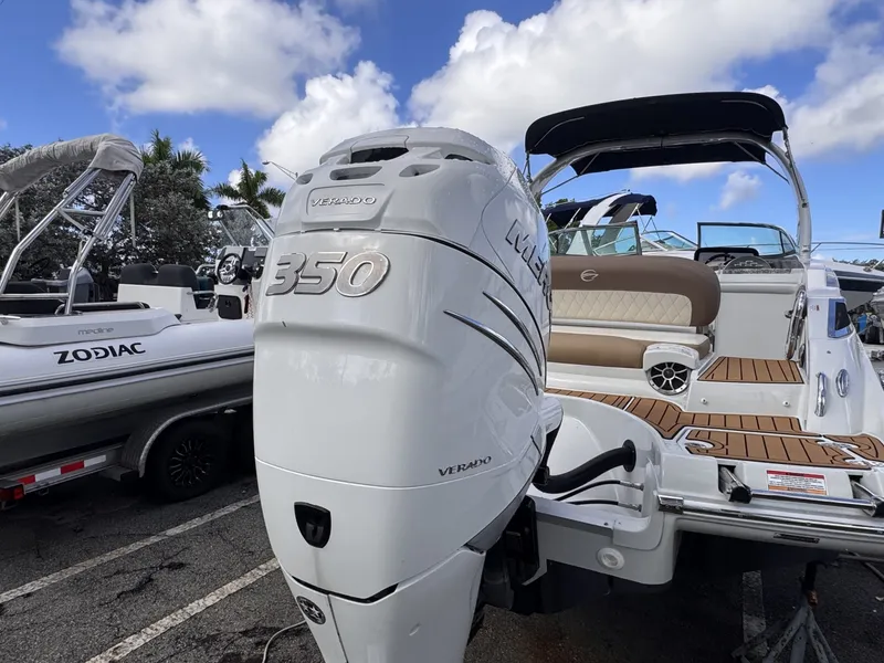 Slide: The Image of Crownline Boats 28 2022 - 7843187