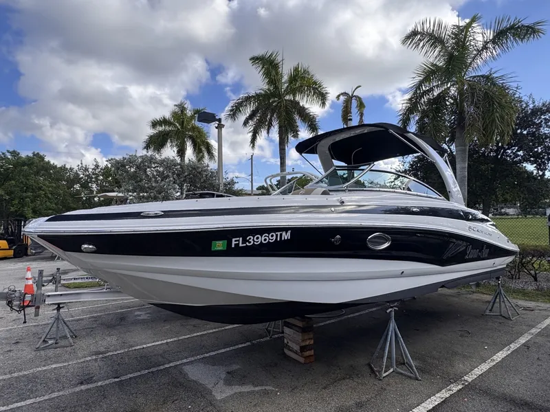 Slide: The Image of Crownline Boats 28 2022 - 7843185