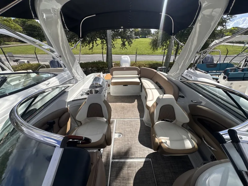 Slide: The Image of Crownline Boats 28 2022 - 7843198