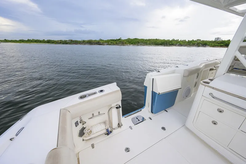 Slide: The Image of Boston Whaler 380 Outrage 2018 - 7843311