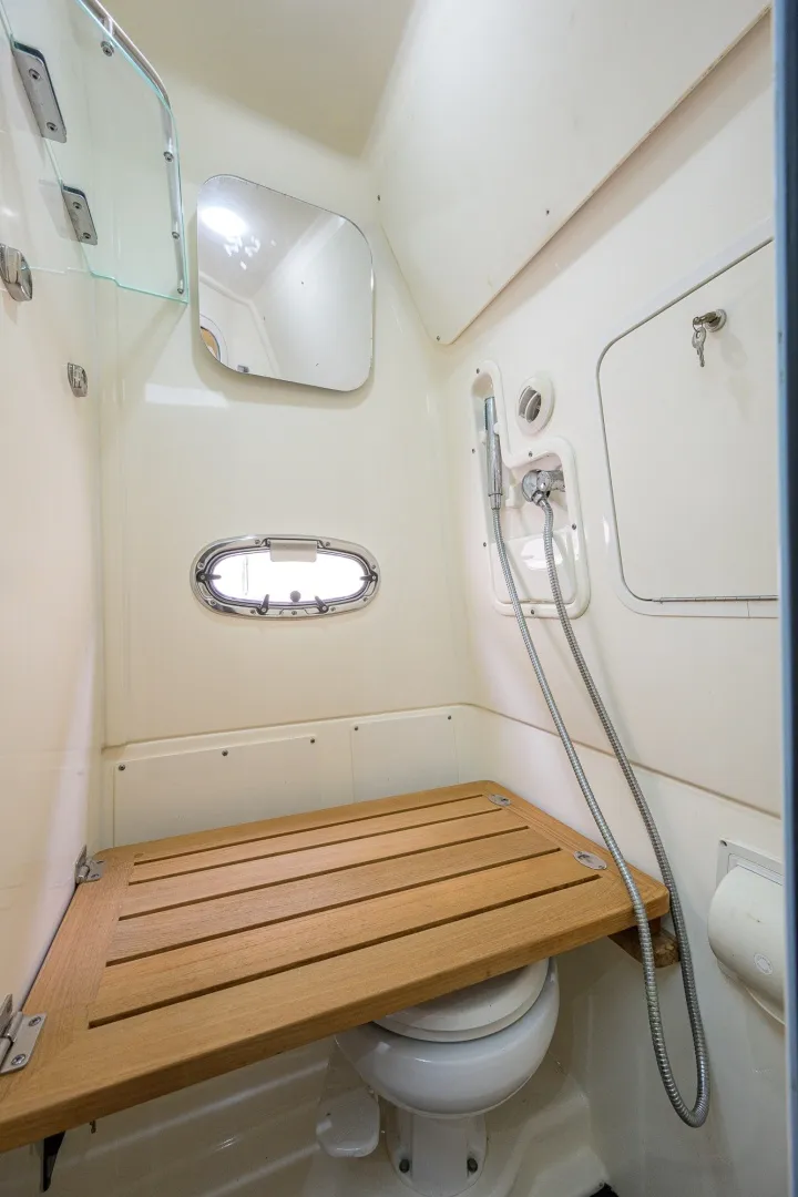 Slide: The Image of Boston Whaler 380 Outrage 2018 - 7843290