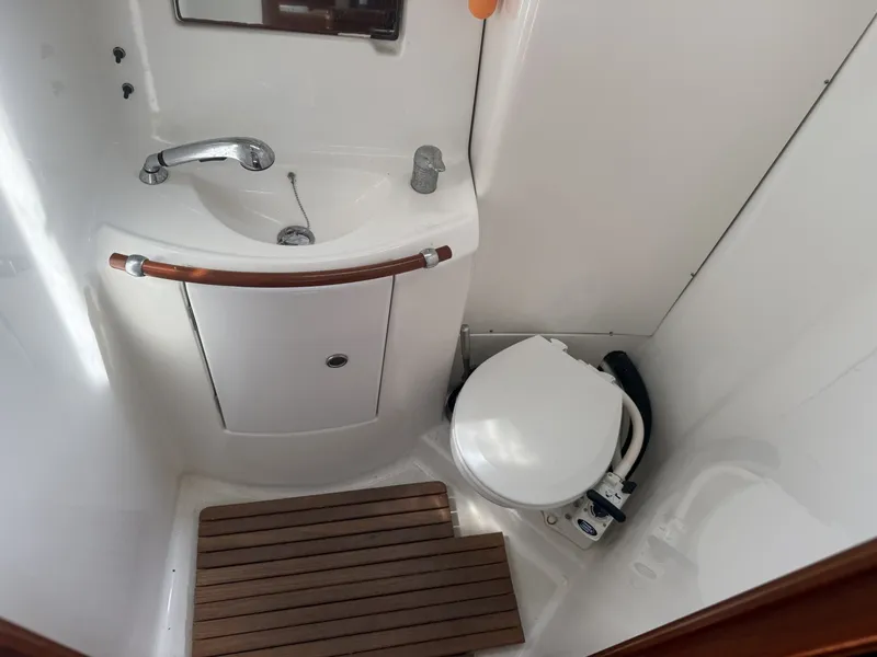 Slide: The Image of Beneteau 393 2003 - 7843643
