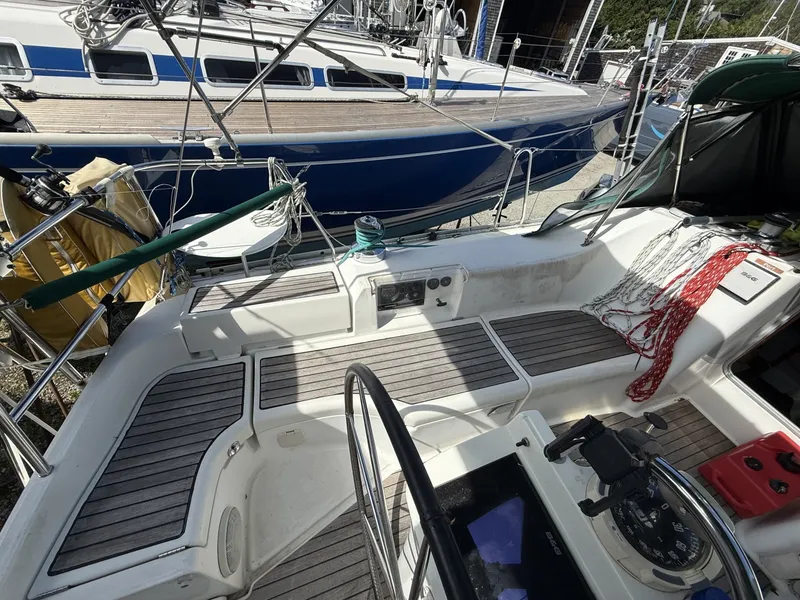 Slide: The Image of Beneteau 393 2003 - 7843638
