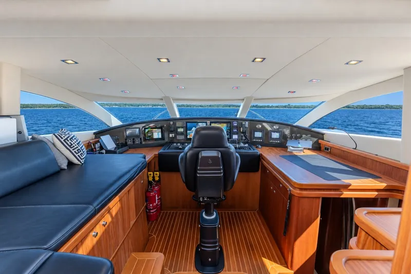 Slide: The Image of Sunseeker 105 Yacht 2004 - 7844457