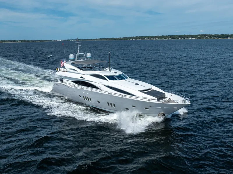 Slide: The Image of Sunseeker 105 Yacht 2004 - 7844439