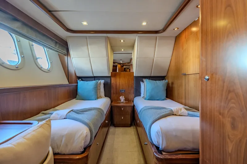 Slide: The Image of Sunseeker 105 Yacht 2004 - 7844508
