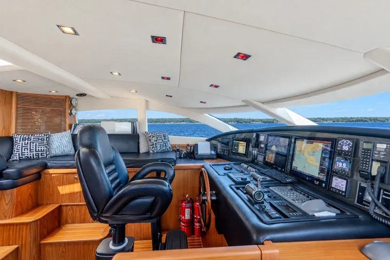 Slide: The Image of Sunseeker 105 Yacht 2004 - 7844459