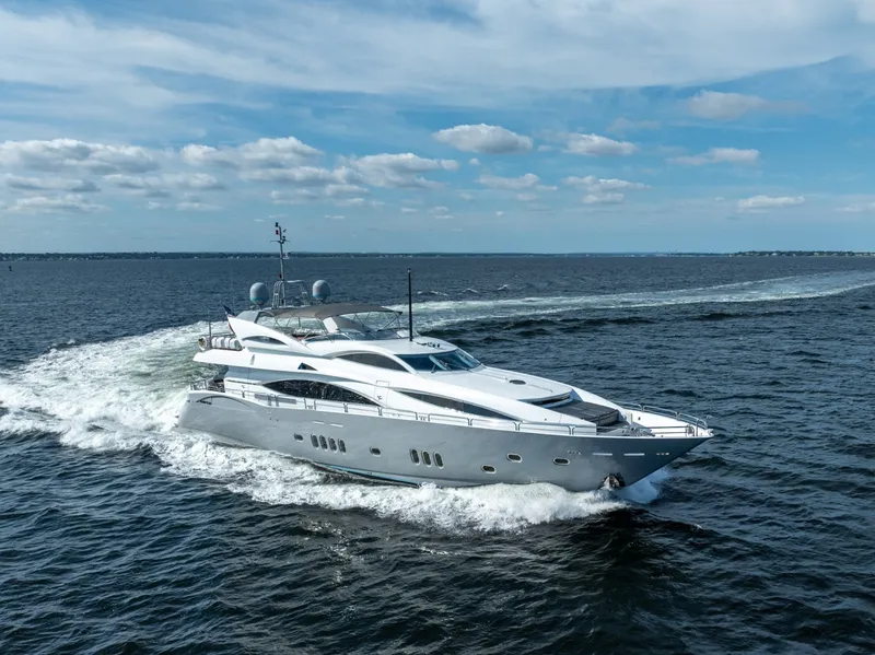 Slide: The Image of Sunseeker 105 Yacht 2004 - 7844442