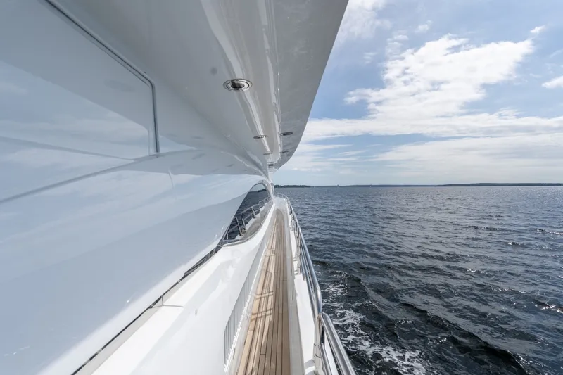 Slide: The Image of Sunseeker 105 Yacht 2004 - 7844466