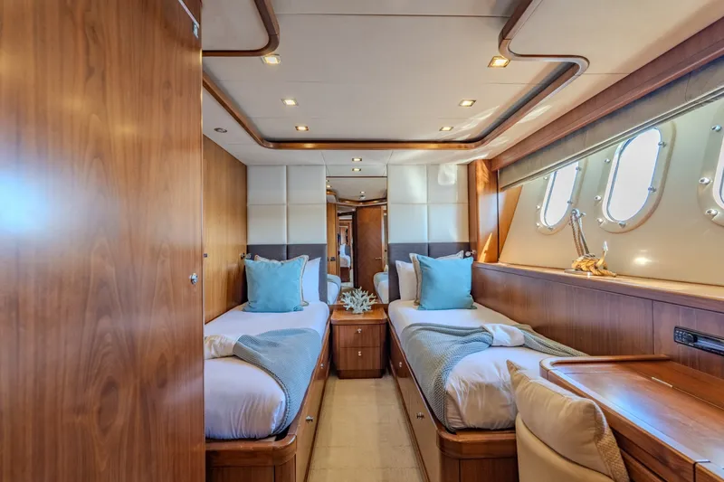 Slide: The Image of Sunseeker 105 Yacht 2004 - 7844504