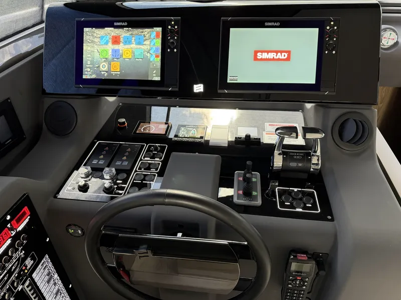 Slide: The Image of Ferretti 550 Fly 2020 - 7928050