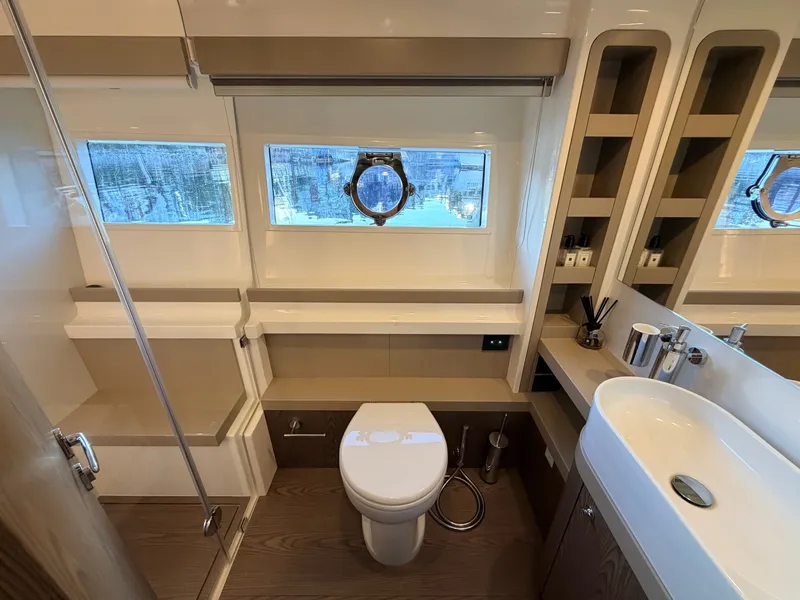 Slide: The Image of Ferretti 550 Fly 2020 - 7928067