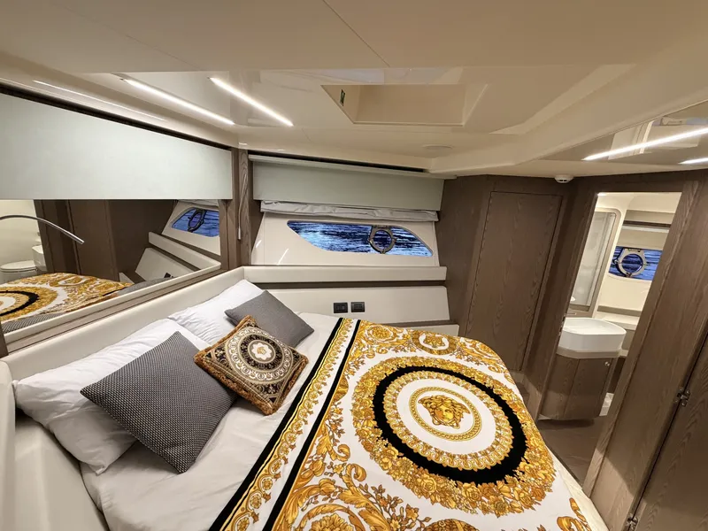 Slide: The Image of Ferretti 550 Fly 2020 - 7928062