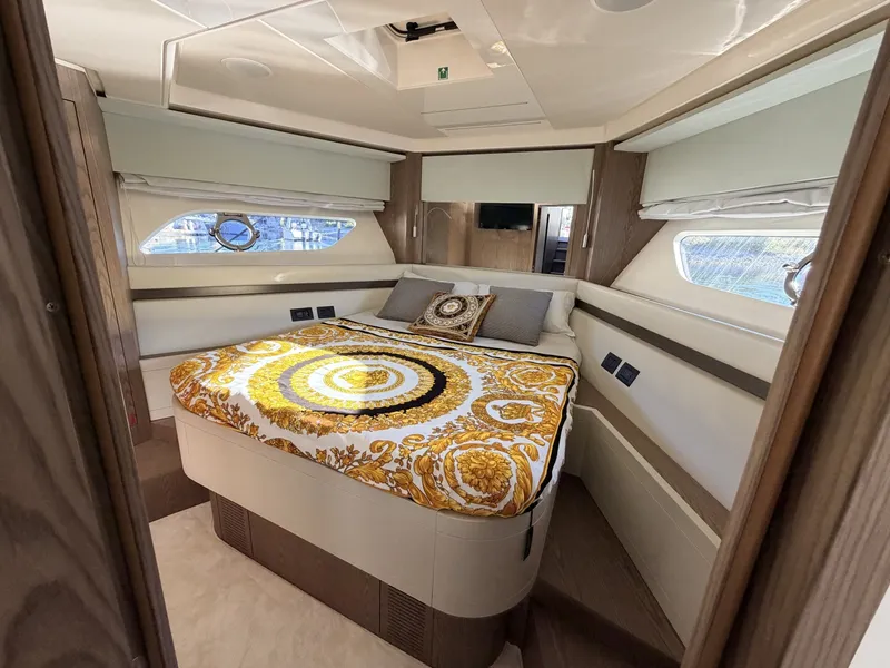 Slide: The Image of Ferretti 550 Fly 2020 - 7928059