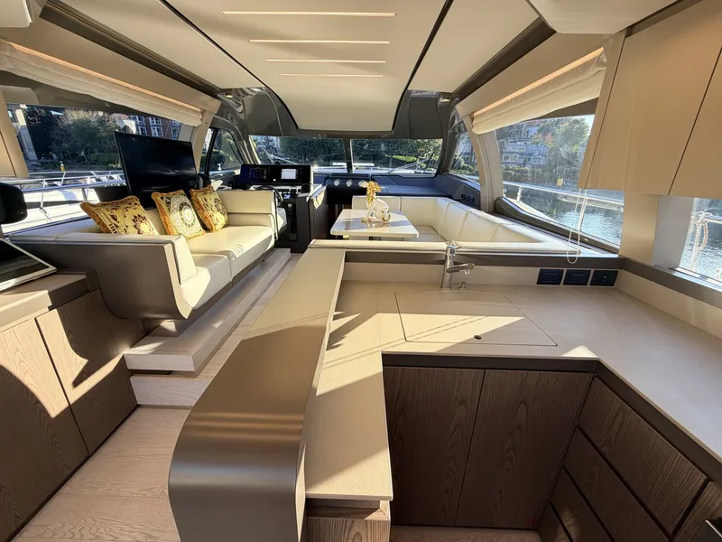 Slide: The Image of Ferretti 550 Fly 2020 - 7928048