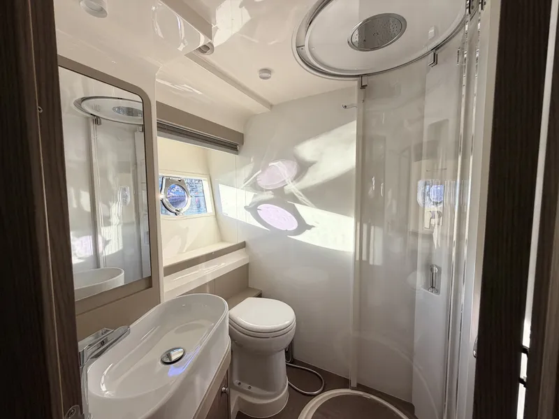 Slide: The Image of Ferretti 550 Fly 2020 - 7928069