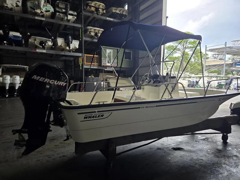Slide: The Image of Boston Whaler 170 Montauk 2010 - 7844727