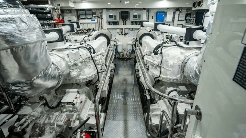 Slide: The Image of Engine Room - 7848932