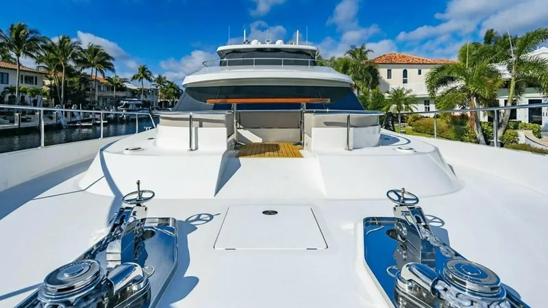 Slide: The Image of Foredeck  - 7848895