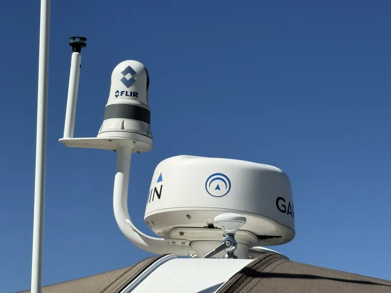 Slide: The Image of Sea Ray 360 Sundancer 2003 - 7845008