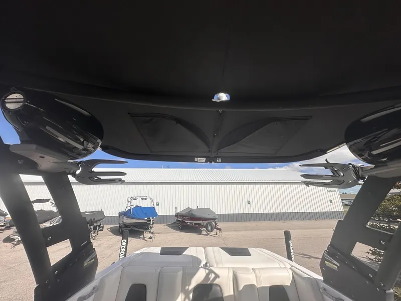 Slide: The Image of Malibu 21 MLX WakeSetter 2019 - 7848104