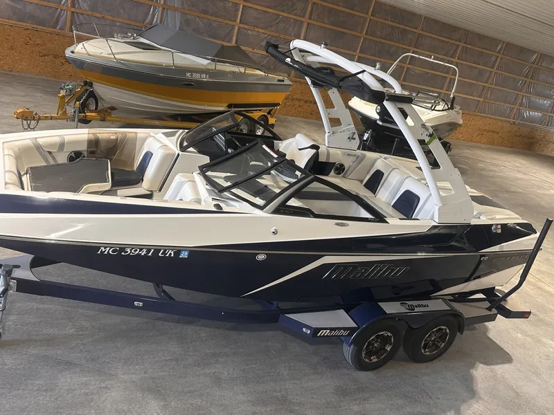 Slide: The Image of Malibu 21 2019 - 7849077