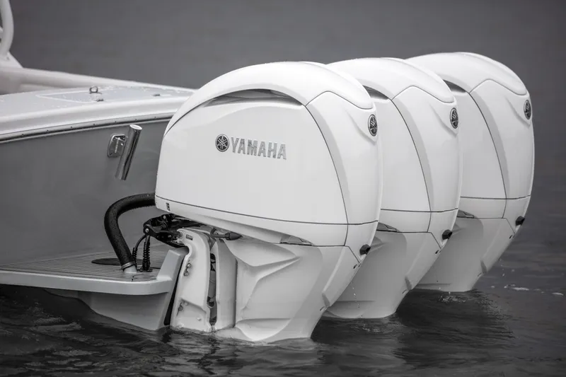 Slide: The Image of Ablemarle 31 Dual Console 2027 - 7848568