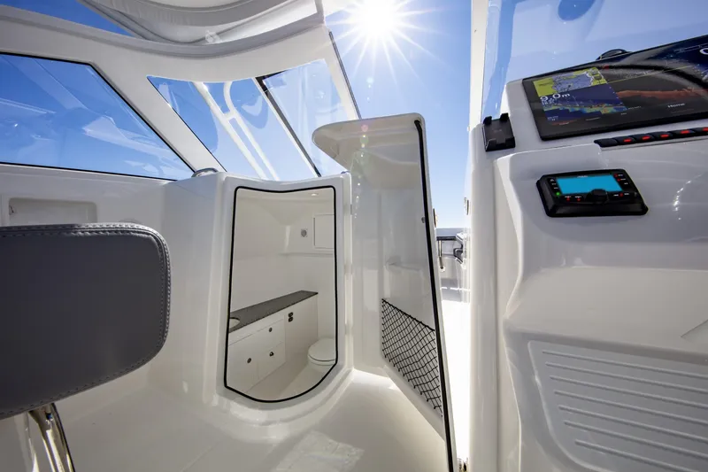 Slide: The Image of Ablemarle 31 Dual Console 2027 - 7848576