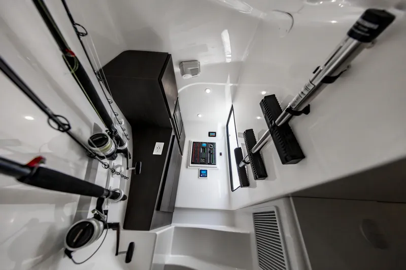 Slide: The Image of Ablemarle 31 Dual Console 2027 - 7848595