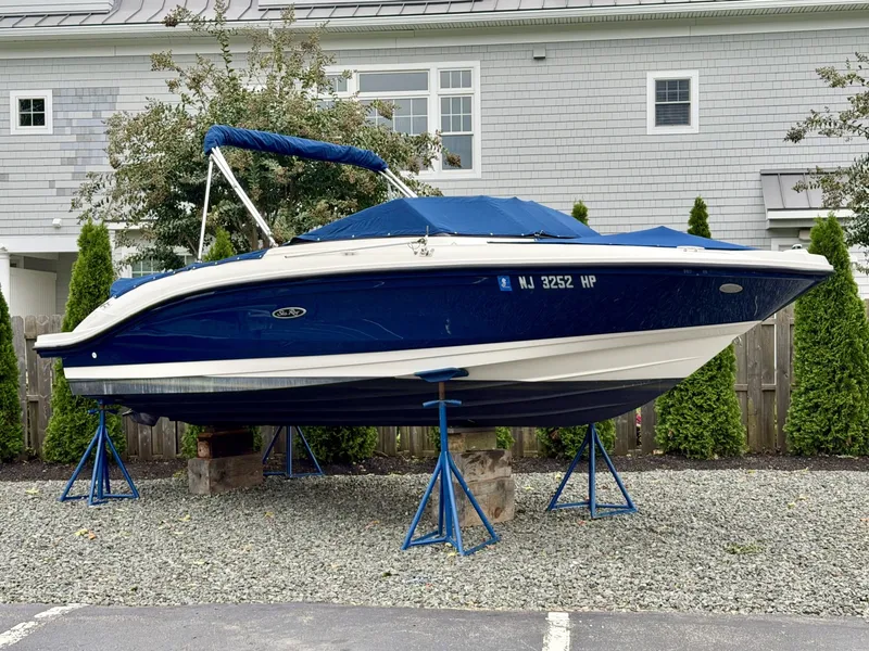 Slide: The Image of Sea Ray SPX 210 2021 - 7849187