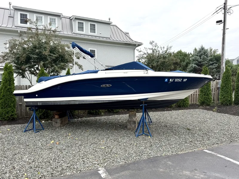 Slide: The Image of Sea Ray SPX 210 2021 - 7849189
