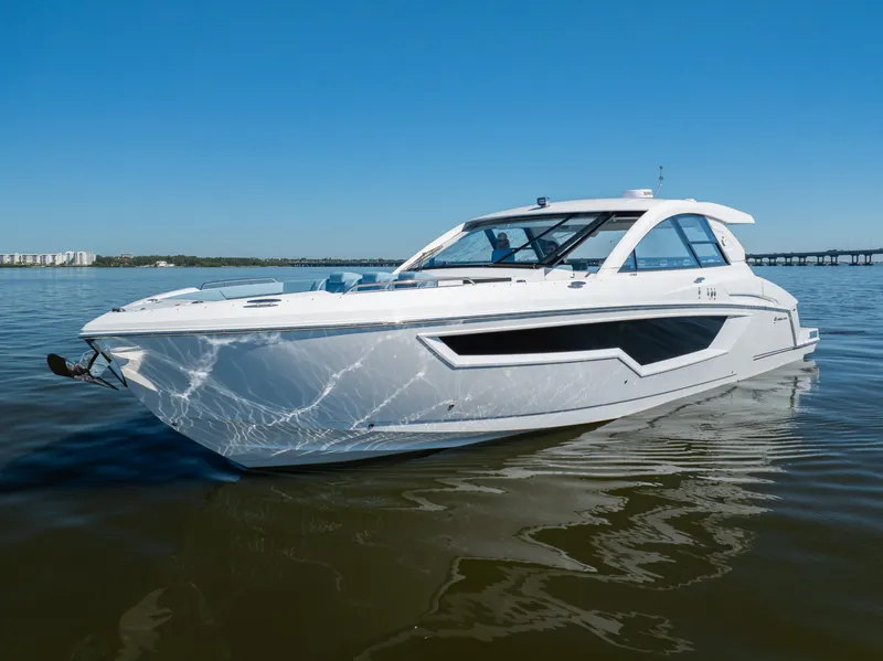 Slide: The Image of Cruisers 50 GLS OB 2027 - 8227639